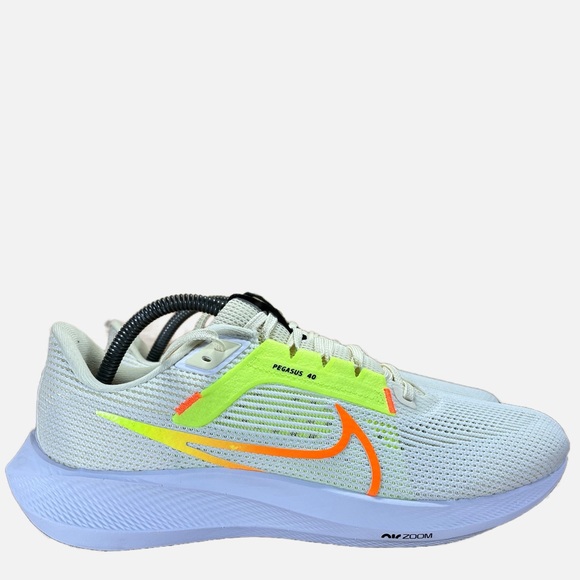 Nike Shoes - NEW Nike Air Zoom Pegasus 40 Womens Sz 10.5 Running Shoes Coconut Milk Lime